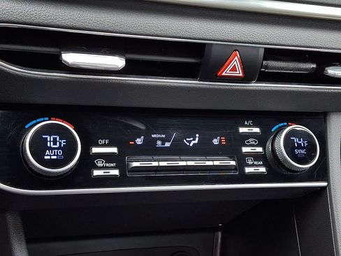 Used 2023 Hyundai Sonata SEL Plus w/ Preferred Accessory Package FWD image 18