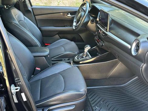 Used 2023 Kia Forte GT-Line w/ GT-Line Technology Package FWD image 19