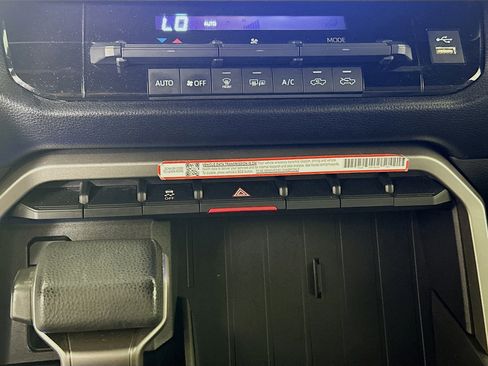 Used 2025 Toyota Tundra SR5 AWD/4WD image 23