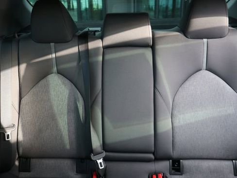 Used 2022 Toyota Camry LE FWD image 18
