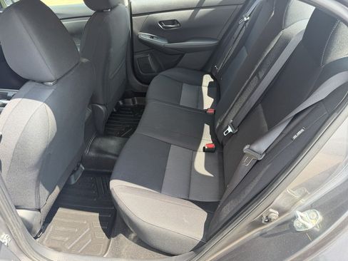 Used 2024 Nissan Sentra SV FWD image 11