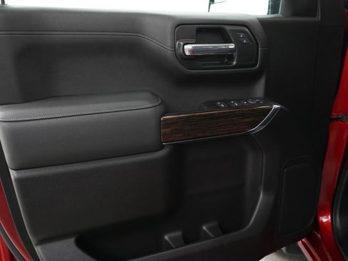 Used 2021 GMC Sierra 1500 Elevation image 17