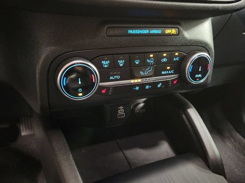 Used 2025 Ford Escape ST-Line Select AWD/4WD image 15