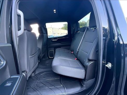 Used 2023 Chevrolet Silverado 1500 RST w/ Redline Edition AWD/4WD image 14