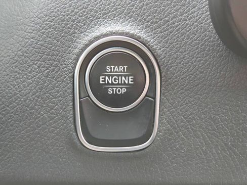 Used 2019 Mercedes-Benz Sprinter 144 image 24