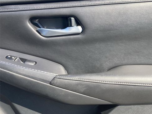 Used 2020 Nissan Sentra SV image 30