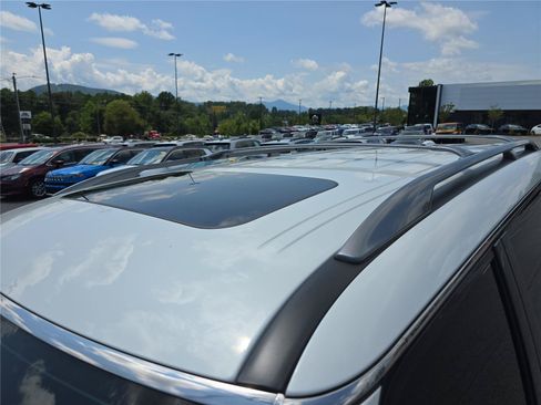 Used 2024 Nissan Armada Platinum w/ Cargo Package RWD image 11