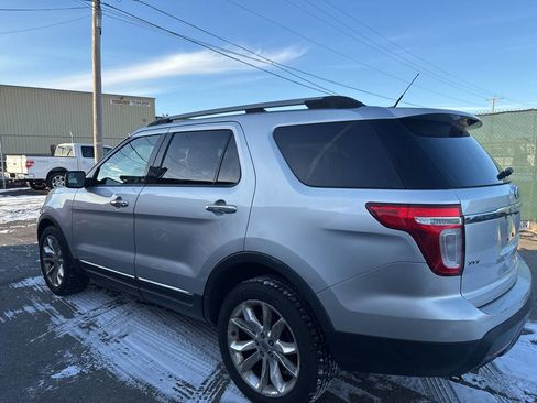 Used 2011 Ford Explorer XLT w/ 202A Rapid Spec Order Code image 3