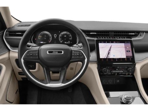 Certified 2021 Jeep Grand Cherokee L Laredo w/ Luxury Tech Group I AWD/4WD image 7