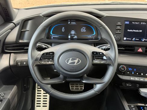 Used 2026 Hyundai Elantra Sport FWD image 28