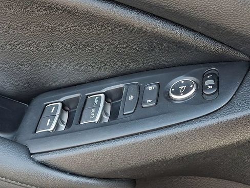 Used 2019 Honda Accord LX image 19