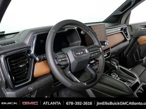 New 2026 GMC Canyon AT4 w/ AT4 Premium Package image 4