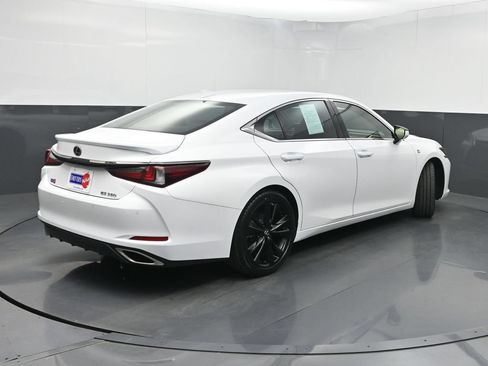 Used 2023 Lexus ES 350 F Sport w/ Accessory Package (Z2) FWD image 26