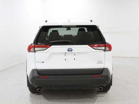 Used 2022 Toyota RAV4 XLE image 22