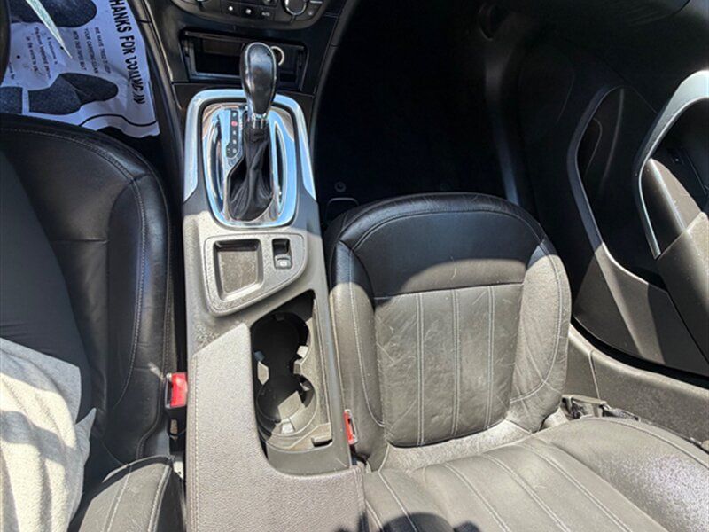 Used 2011 Buick Regal CXL FWD image 14