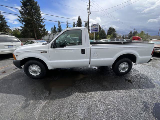 Used 2000 Ford F250 2WD Regular Cab Super Duty image 1