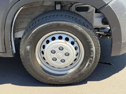 Used 2026 RAM ProMaster 2500 w/ Convenience Group FWD image 11