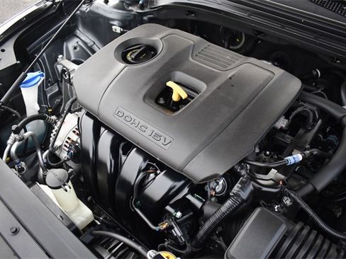 Certified 2023 Kia Forte LXS w/ LXS Technology Package image 30