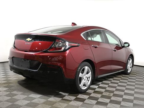 Used 2017 Chevrolet Volt LT w/ Comfort Package FWD image 11
