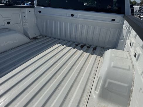 Used 2023 Chevrolet Silverado 1500 LT image 4