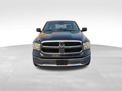 Used 2017 RAM 1500 Classic SLT image 9