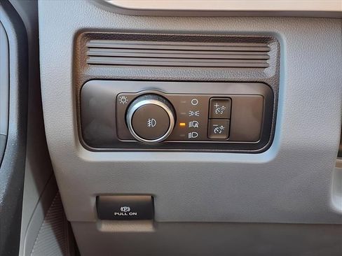 New 2025 Ford F550 4x4 Regular Cab Super Duty image 13