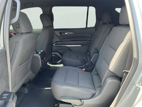 Used 2024 Chevrolet Traverse Z71 w/ Enhanced Driving Package image 26