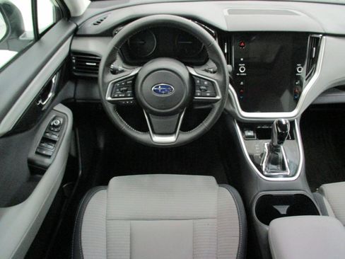 Used 2025 Subaru Outback Premium AWD/4WD image 15