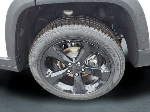 New 2026 Jeep Grand Cherokee Limited AWD/4WD image 10