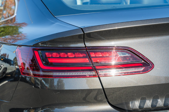 Used 2019 Volkswagen Arteon SEL FWD image 7