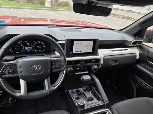 Used 2024 Toyota Tacoma TRD Off-Road AWD/4WD image 8