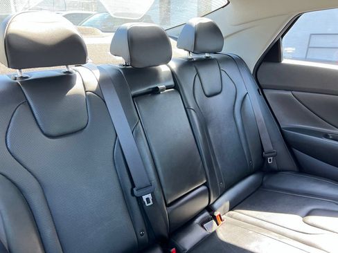 Used 2024 Hyundai Elantra Limited FWD image 56
