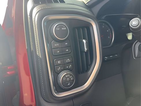 Used 2022 Chevrolet Silverado 2500 LTZ w/ LTZ Plus Package AWD/4WD image 18