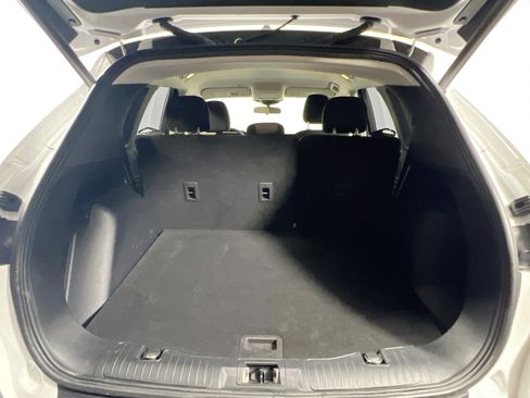 Used 2022 Ford Escape SE w/ SE Sport Appearance Package FWD image 34