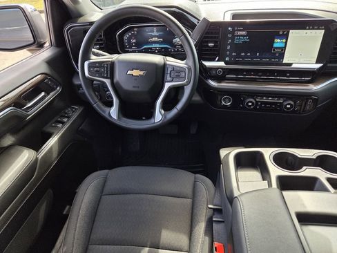 Used 2024 Chevrolet Silverado 1500 LT image 12