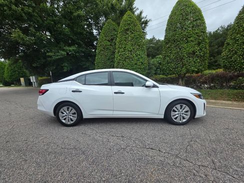 Used 2024 Nissan Sentra S FWD image 6