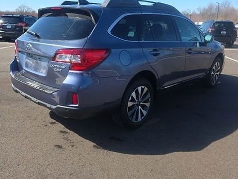 Used 2017 Subaru Outback 3.6R Limited image 4