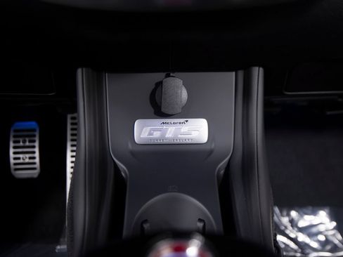 Used 2025 McLaren GTS RWD image 21