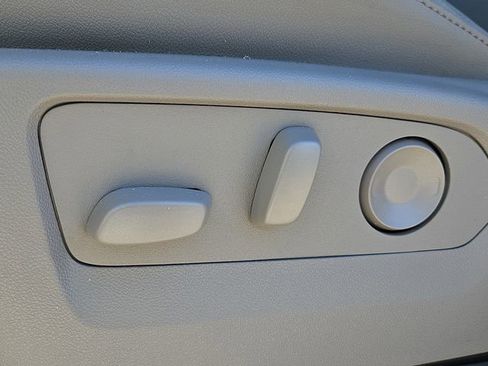 New 2026 GMC Sierra 3500 SLT w/ SLT Premium Package image 14