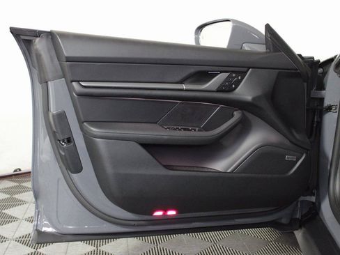 Certified 2025 Porsche Taycan AWD/4WD image 15