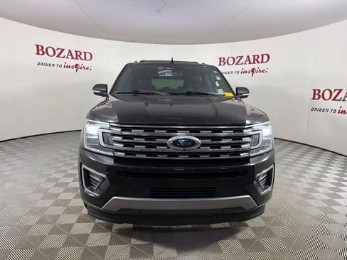 Used 2019 Ford Expedition Limited w/ Equipment Group 302A RWD image 2