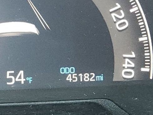 Used 2023 Toyota RAV4 SE image 16