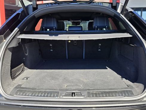 Used 2022 Land Rover Range Rover Velar R-Dynamic S image 16