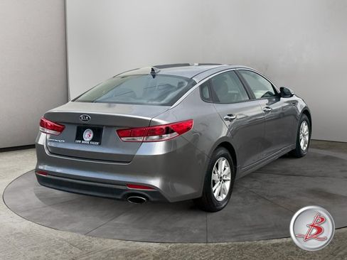 Used 2018 Kia Optima LX FWD image 7