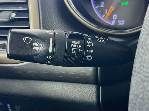 Used 2017 Jeep Grand Cherokee Laredo w/ Quick Order Package 2BE image 12