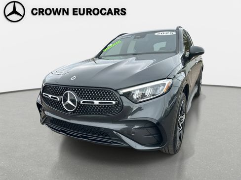 Used 2025 Mercedes-Benz GLC 350e 4MATIC image 7