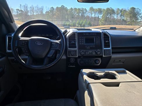 Used 2016 Ford F150 XLT w/ Equipment Group 301A Mid image 6
