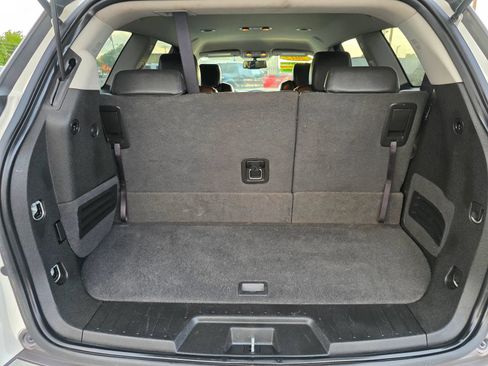 Used 2012 Buick Enclave Leather FWD image 8