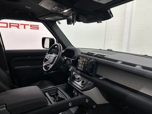 Used 2022 Land Rover Defender 110 X-Dynamic SE AWD/4WD image 57