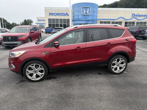Used 2019 Ford Escape Titanium AWD/4WD image 14